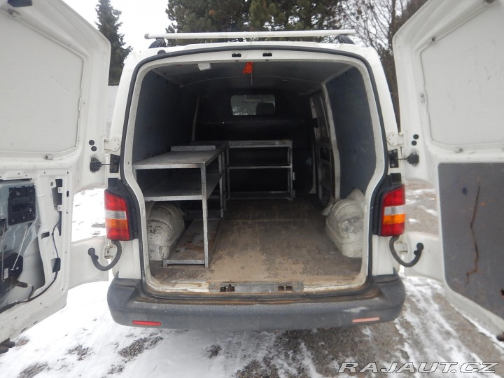 Volkswagen Transporter 2.5 Tdi 96 kW 2009