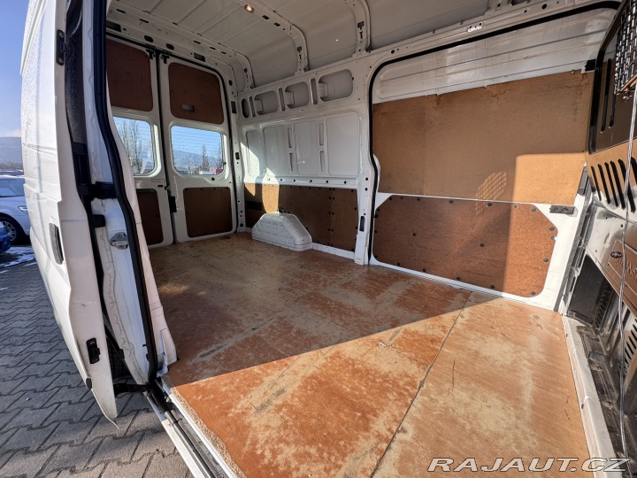 Ford Transit 350L 2,2 TDCI 92 KW L2H3 2013