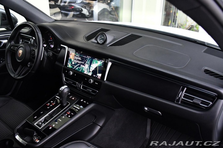 Porsche Macan T2.0 PDK CHRONO 2ALU ZÁRU 2023