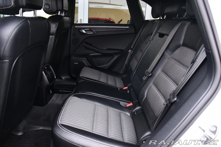 Porsche Macan T2.0 PDK CHRONO 2ALU ZÁRU 2023