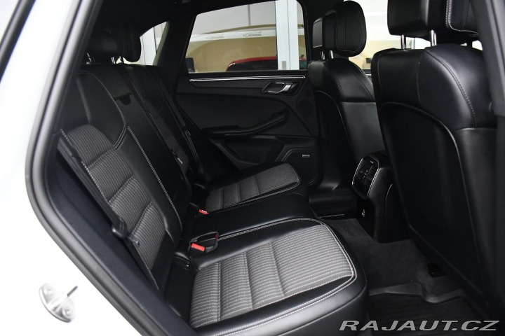 Porsche Macan T2.0 PDK CHRONO 2ALU ZÁRU 2023