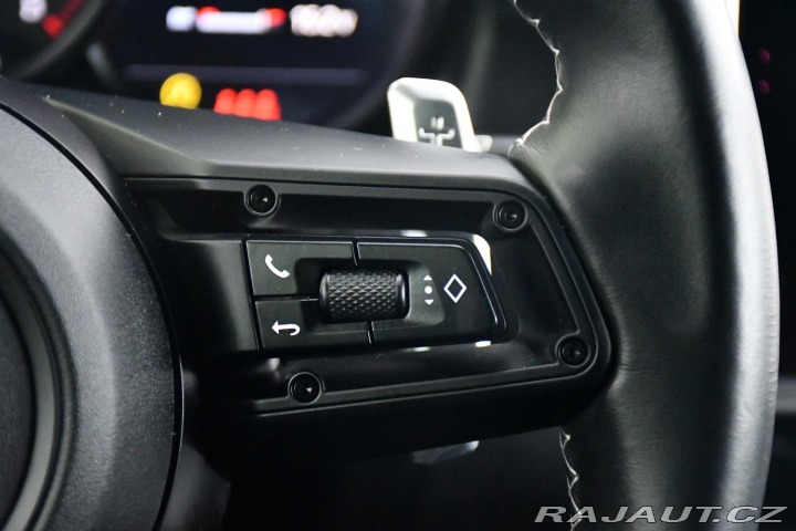 Porsche Macan T2.0 PDK CHRONO 2ALU ZÁRU 2023