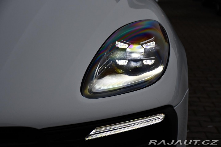 Porsche Macan T2.0 PDK CHRONO 2ALU ZÁRU 2023