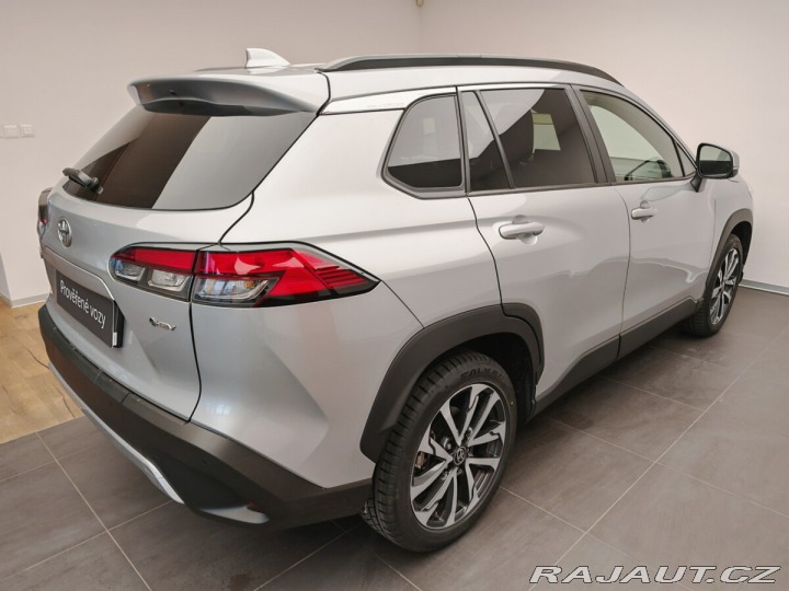 Toyota Corolla Cross 2.0 Hybrid e-CVT Style 2025