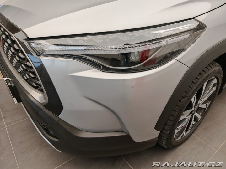 Toyota Corolla Cross 2.0 Hybrid e-CVT Style 2025