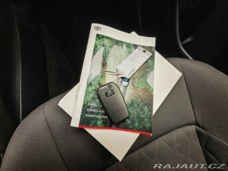 Toyota Corolla Cross 2.0 Hybrid e-CVT Style 2025