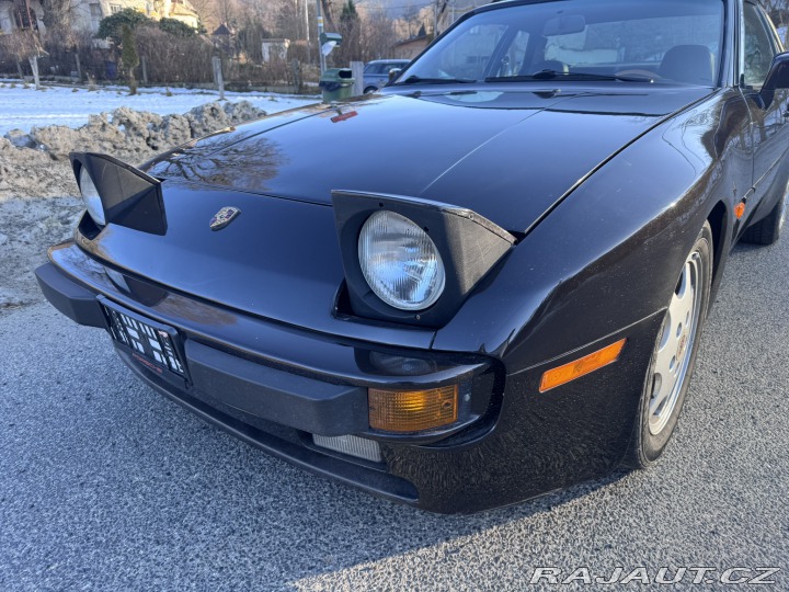 Porsche 944 2,5i 121 KW TARGA STK 1983
