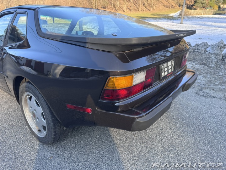 Porsche 944 2,5i 121 KW TARGA STK 1983
