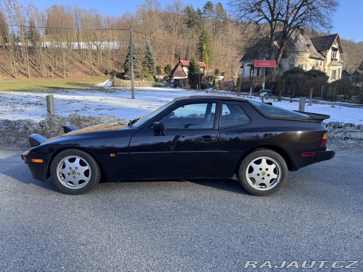 Porsche 944 2,5i 121 KW TARGA STK 1983