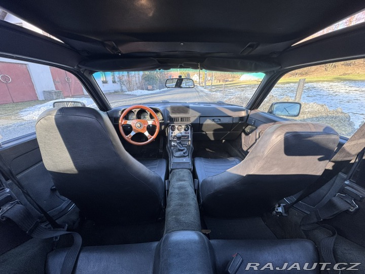 Porsche 944 2,5i 121 KW TARGA STK 1983