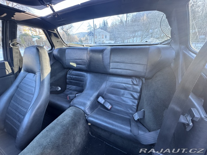 Porsche 944 2,5i 121 KW TARGA STK 1983