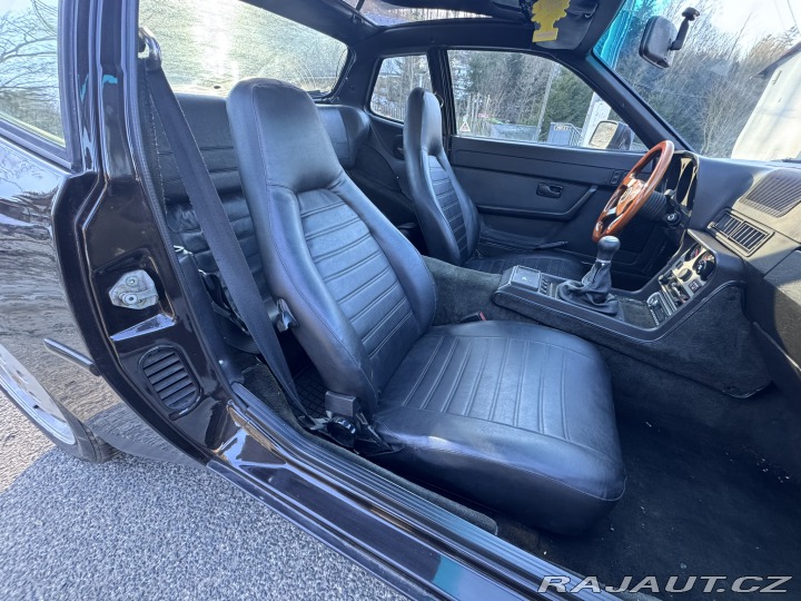 Porsche 944 2,5i 121 KW TARGA STK 1983