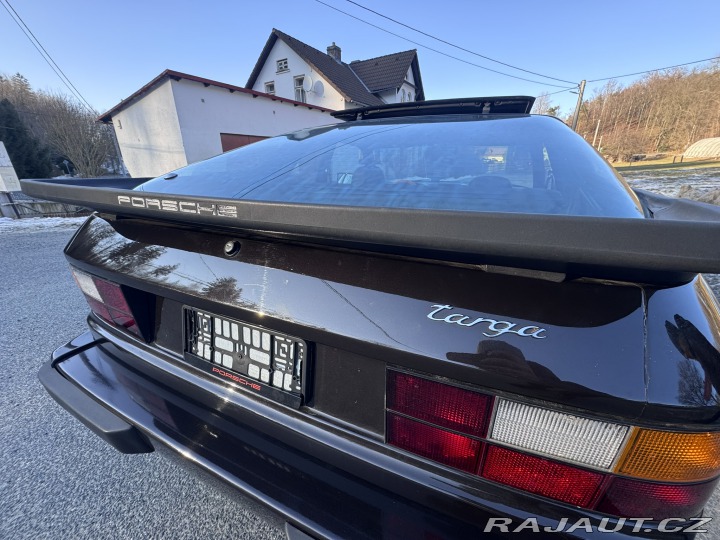 Porsche 944 2,5i 121 KW TARGA STK 1983