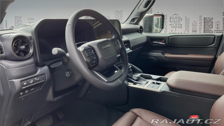 Toyota Land Cruiser 2,8D 8 AT 4x4 Executive + 2025