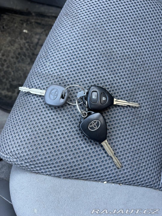 Toyota Hilux 3,0 D 4x4 AUTOMAT 2010