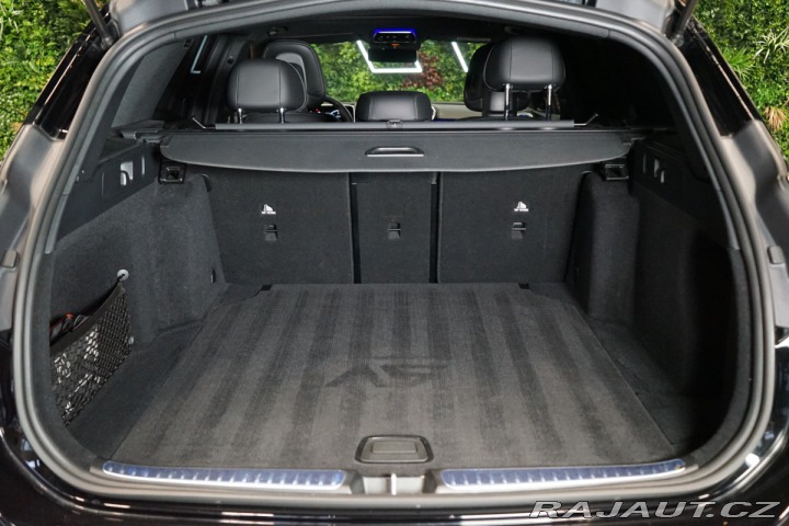 Mercedes-Benz C 220d*4M*3D-BURM*360*NEZ.T 2023