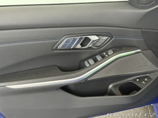 BMW 3 330e xDrive 2024