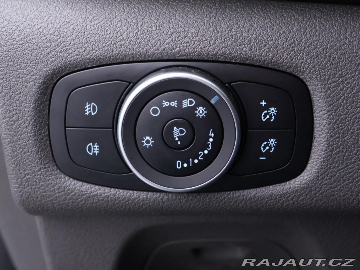 Ford Transit Custom 2,0 TDCI 96kW CZ 5-Míst D 2021