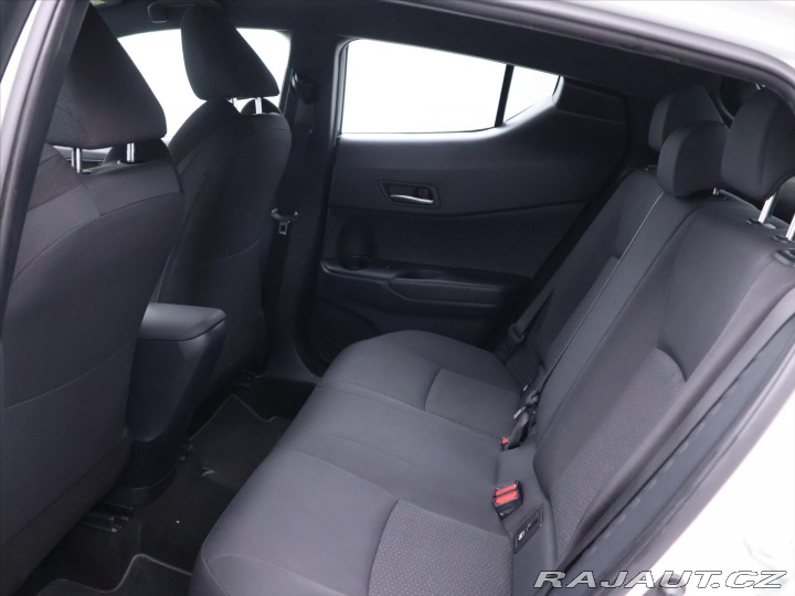 Toyota C-HR 1,2 Turbo 85kW CZ Serv.kn 2018