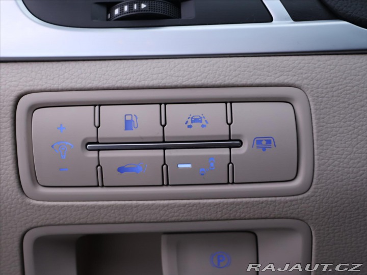 Hyundai Genesis 3,8 V6 232kW Exclusive 4x 2016