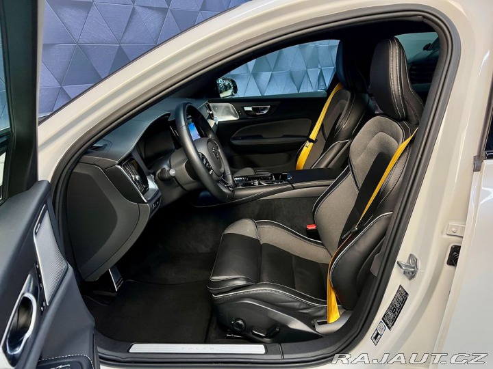Volvo V60 T8 POLESTAR ENGINEERED AW 2021