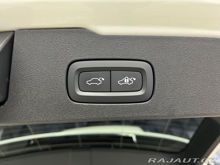 Volvo V60 T8 POLESTAR ENGINEERED AW 2021