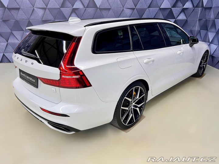 Volvo V60 T8 POLESTAR ENGINEERED AW 2021