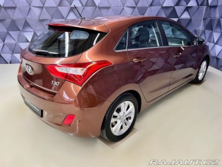 Hyundai i30 1.6i CVVT TRIKOLOR COMFOR 2015