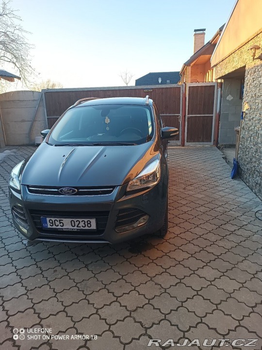 Ford Kuga 2,0 4×4, 132 kw Titaniu 2015