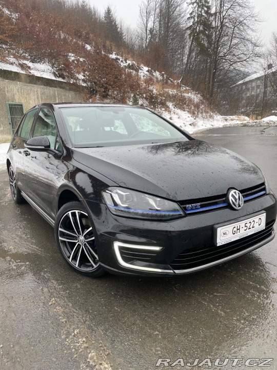 Volkswagen Golf 1,4   GTE Benzin-Hibrid 2015
