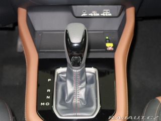 Subaru Forester TOURING 4X4. Dodání březe 2026