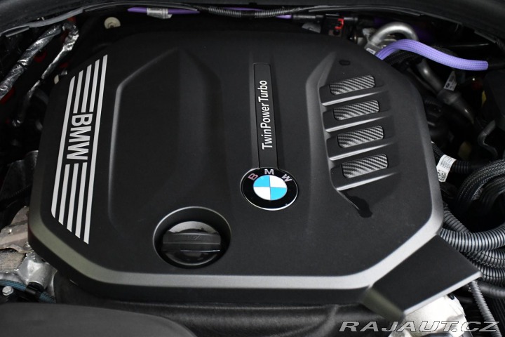 BMW 3 320d xD MSPORT ZÁRUKA TAŽ 2024