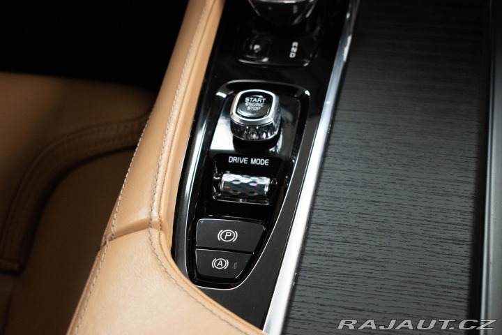 Volvo XC90 B5 AWD INSCRIPTION*TAŽNÉ* 2020