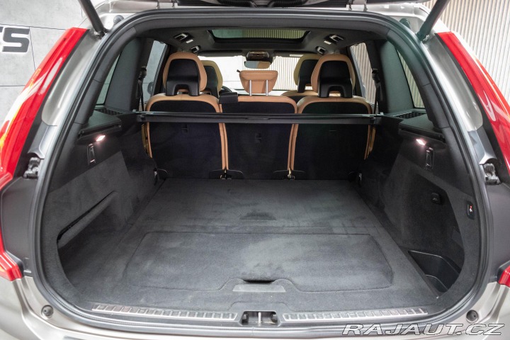 Volvo XC90 B5 AWD INSCRIPTION*TAŽNÉ* 2020