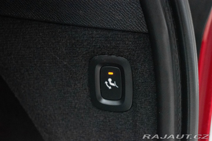 Volvo XC90 B5 AWD INSCRIPTION*TAŽNÉ* 2020