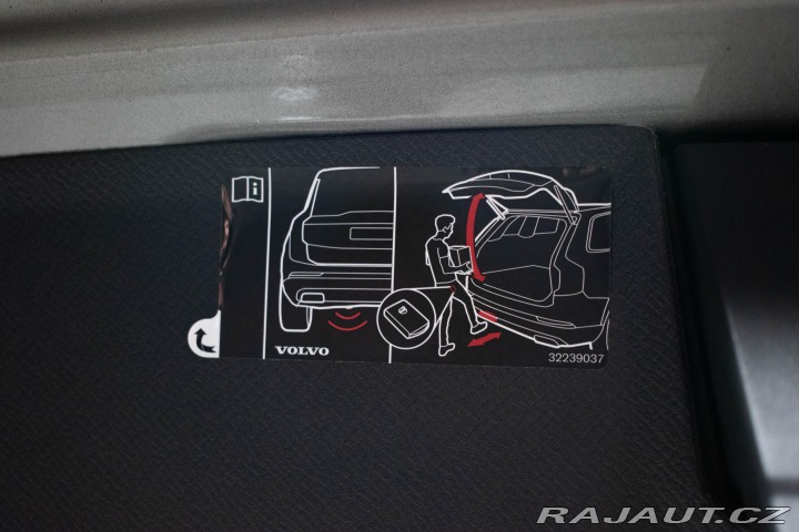 Volvo XC90 B5 AWD INSCRIPTION*TAŽNÉ* 2020