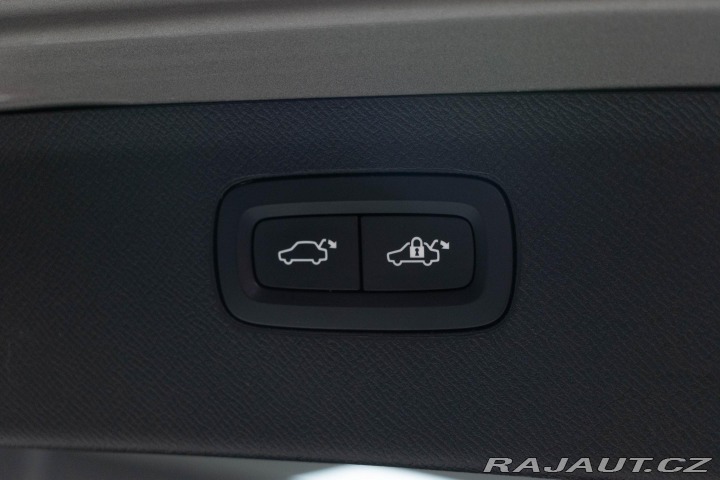 Volvo XC90 B5 AWD INSCRIPTION*TAŽNÉ* 2020