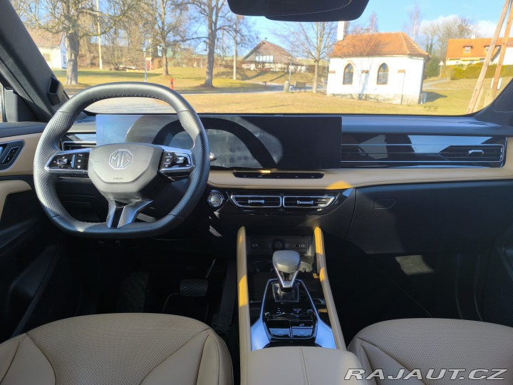 MG Ostatní modely HS 1.5T AT EXCLUSIVE 2025