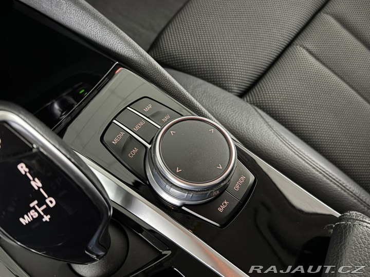 BMW 5 520d SportLine*REZERVACE! 2018