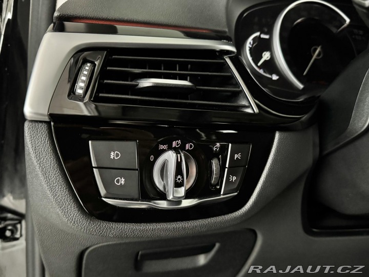 BMW 5 520d SportLine*Webasto*Ta 2018