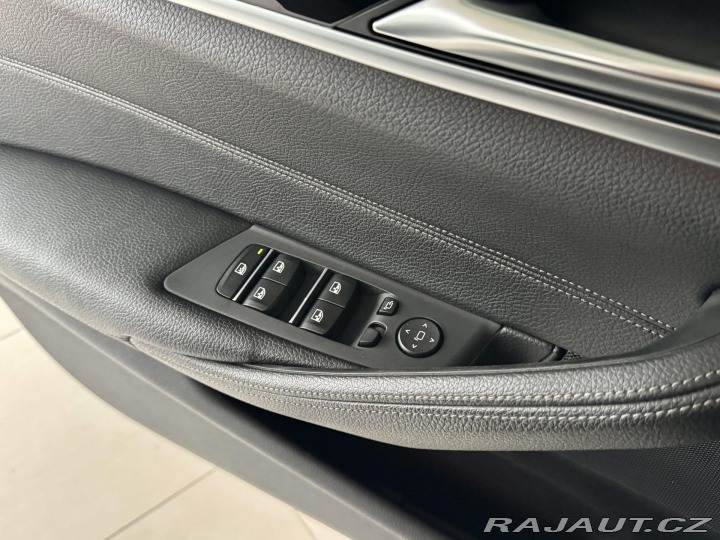 BMW 5 520d SportLine*REZERVACE! 2018