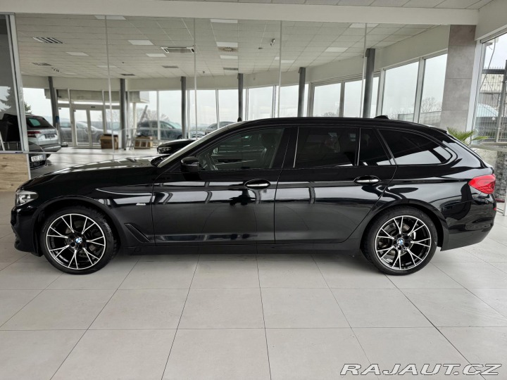 BMW 5 520d SportLine*REZERVACE! 2018