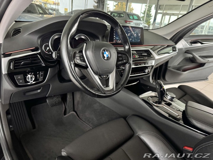 BMW 5 520d SportLine*REZERVACE! 2018
