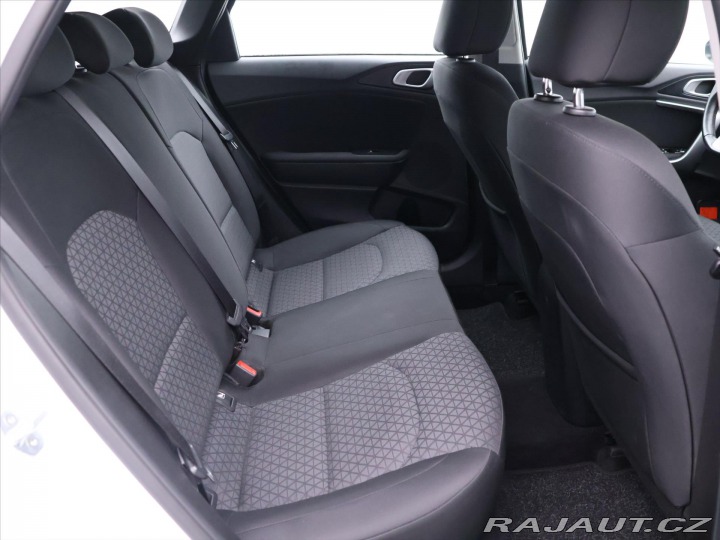 Kia Ceed 1,5 T-GDI 118kW Exclusi C 2022