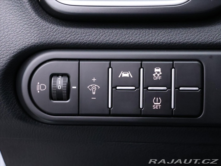 Kia Ceed 1,5 T-GDI 118kW Exclusi C 2022