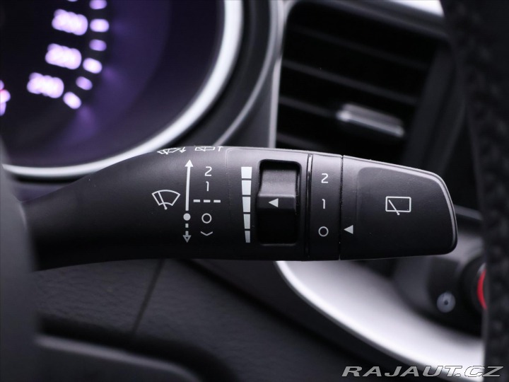 Kia Ceed 1,5 T-GDI 118kW Exclusi C 2022