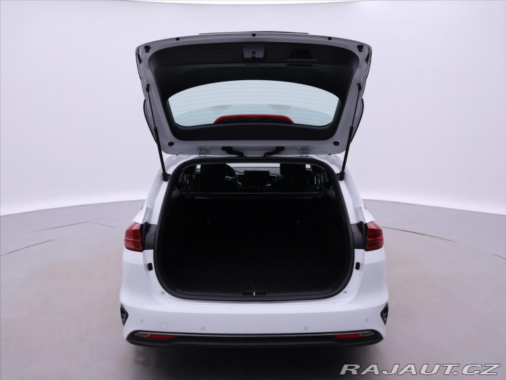 Kia Ceed 1,5 T-GDI 118kW Exclusi C 2022