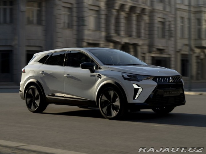 Mitsubishi Grandis 1.3 6MT M-HYBRID INFORM 2026