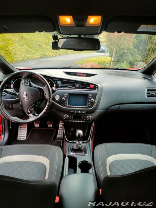 Kia Ceed 1,6 SW CDRi-GT-LINE 2016