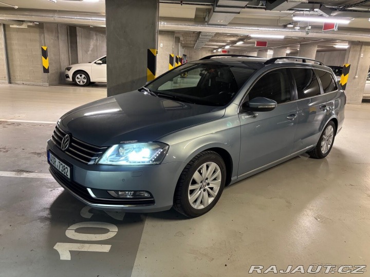 Volkswagen Passat 2,0   b7 TDI 2013